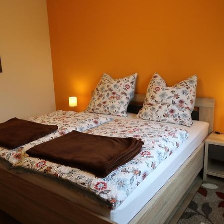 Ferienwohnung Neuborner-Hof Andernach Zewnętrze zdjęcie